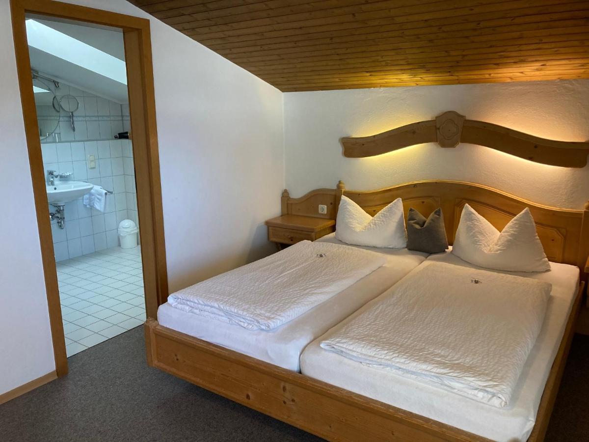 Gaestehaus Menkenbauer Ruhpolding Exteriör bild