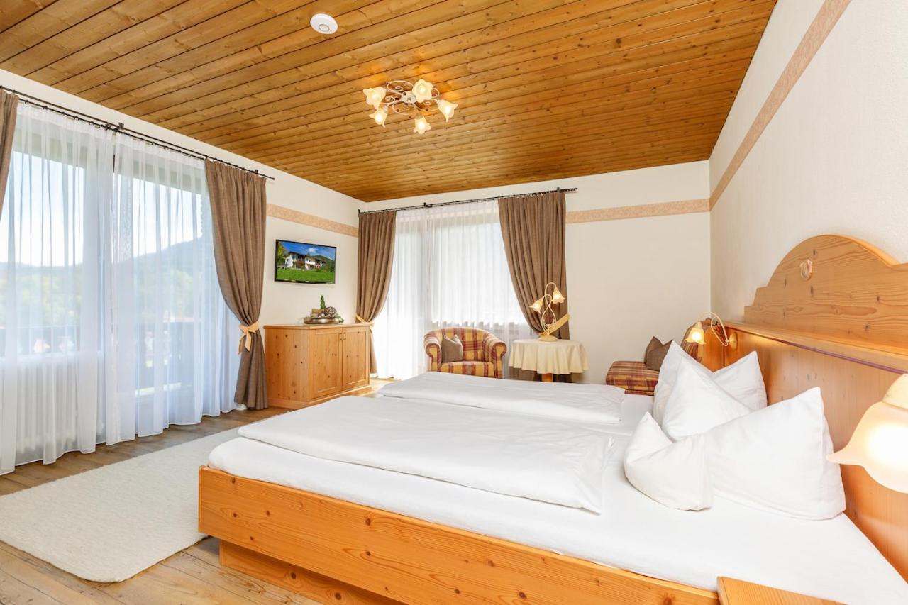 Gaestehaus Menkenbauer Ruhpolding Exteriör bild