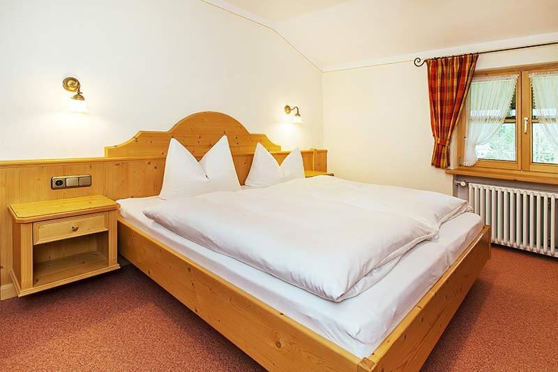 Gaestehaus Menkenbauer Ruhpolding Exteriör bild