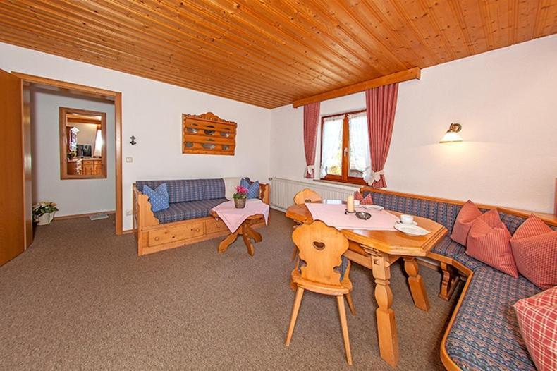 Gaestehaus Menkenbauer Ruhpolding Exteriör bild