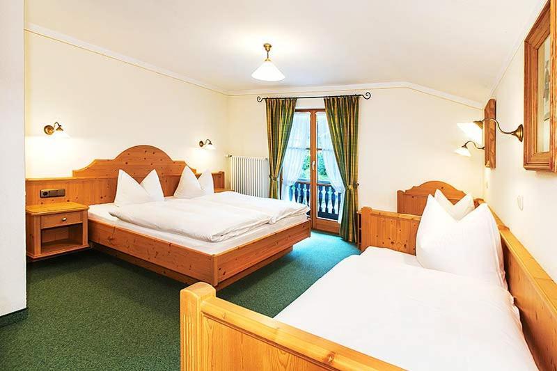 Gaestehaus Menkenbauer Ruhpolding Exteriör bild