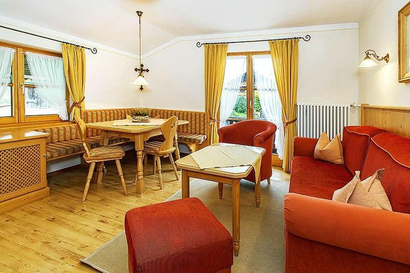 Gaestehaus Menkenbauer Ruhpolding Exteriör bild